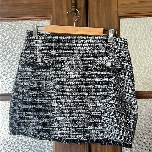 En Saison Dresses & Skirts - En Saison Black and White Mini Pencil Skirt
